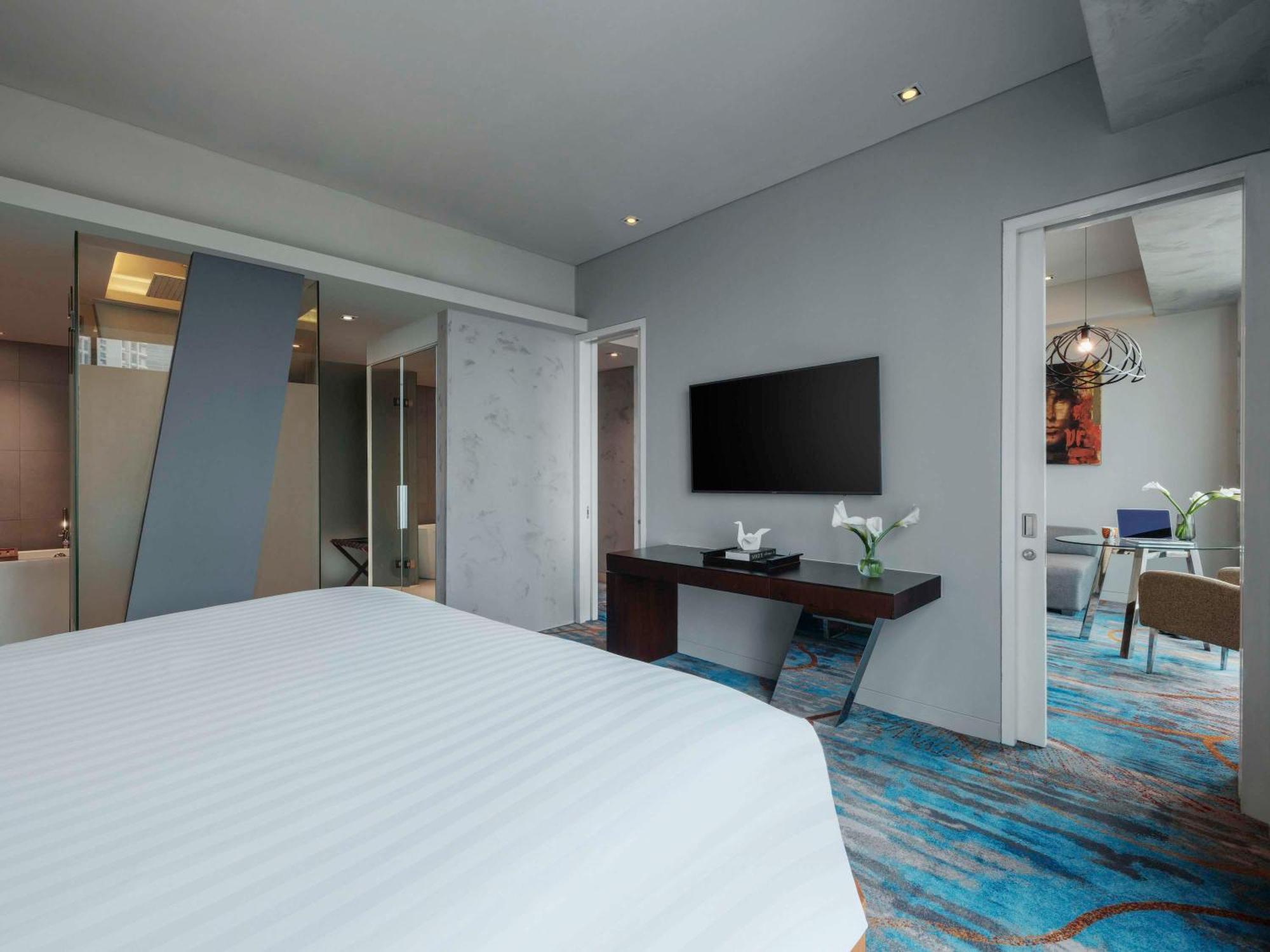 Pullman Park 5*